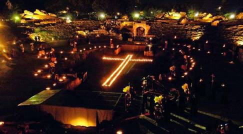 via_crucis_semana_santa_merida_ccaa.jpg_1306973099